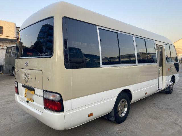 토요타 밑받침 미니 버스 23 자리 2.7L 수동 기어박스 2TR 밑받침 버스 유럽 3세