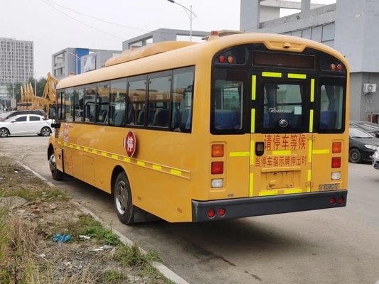 간접이 학교 버스 웨이차이 엔진 52 자리 9 미터 유통은 버스 ZK6935D를 사용했습니다