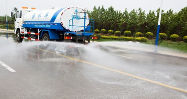 HOWO 336hp는 도로 청소를 위해 물 트럭 LHD 구동 장치형 쉬운 가동을 이용했습니다