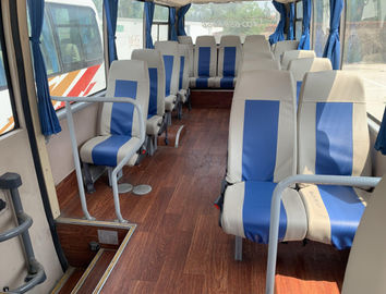 2015 년 22 좌석은 Yutong 버스 Cummins 정면 엔진 6729 모형 Yutong 버스를 사용했습니다