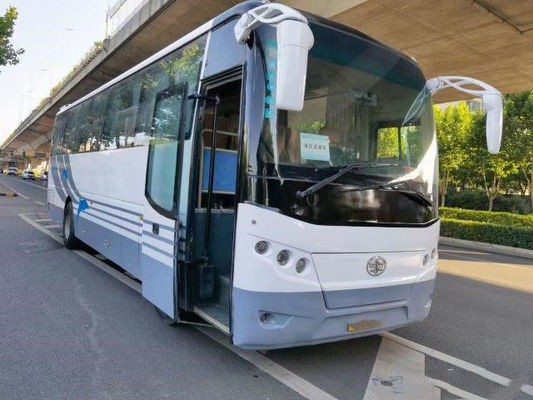 프와프 버스와 코치 AC6107 사용된 대형 버스 46 자리 CA6 엔진 162 kw 낮은 킬로미터 고급 품질