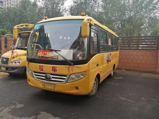 2014년 26 좌석은 소형 버스 YUTONG에 의하여 정면 엔진을 가진 학교 버스를 이용했습니다