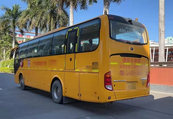 모델 Zk6107은 유통 버스 60 자리 코치 초침 버스 유차이 엔진을 이용했습니다